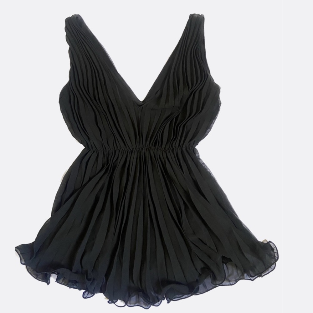 Vintage Black Pleated Babydoll Blouse ♠️